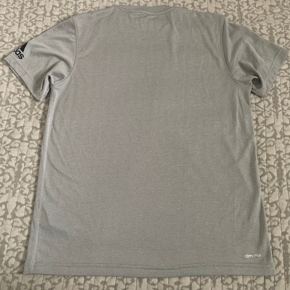 Adidas Men’s Climalite Grey Tee - Picture 2 of 3